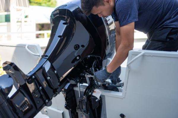 Service your boat at Baysville Marina